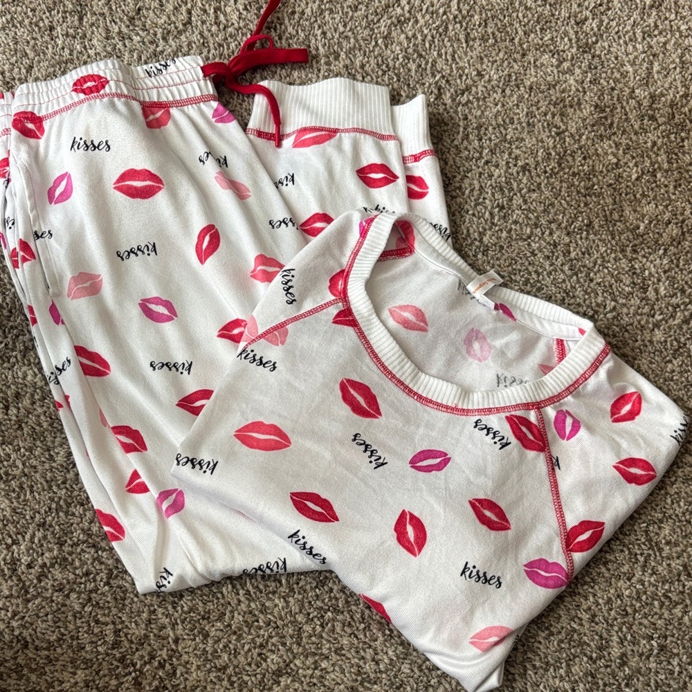 Women's Lip Print Pajama Set